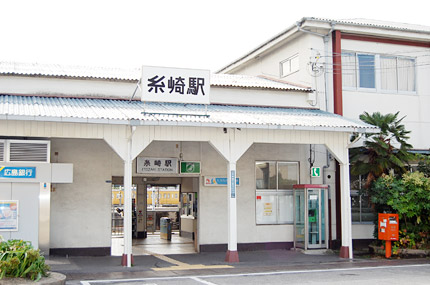 �R�z�{���@����w