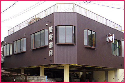 �R�z�{���@����w